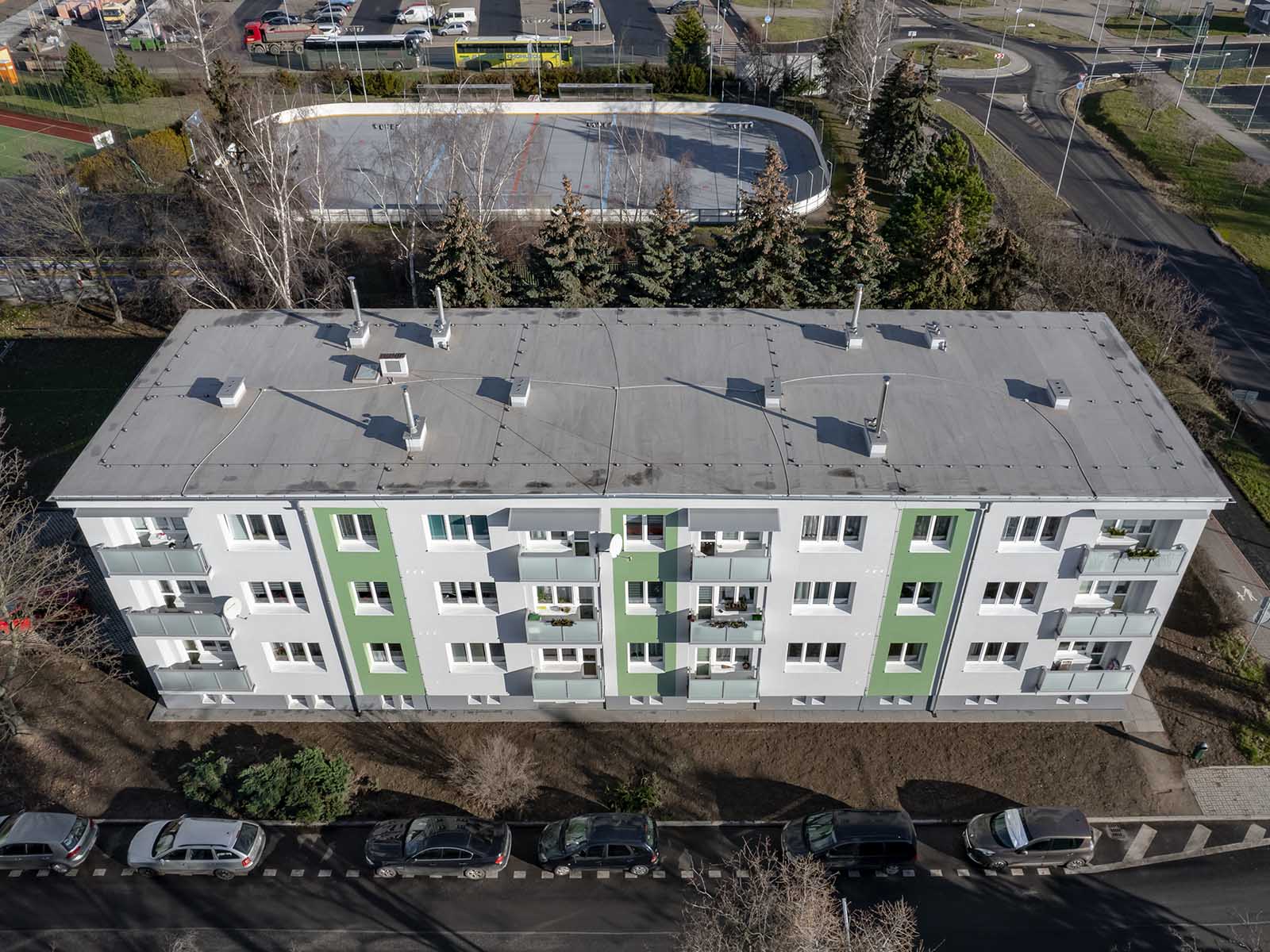 Revitalizace bytového domu a zateplení střechy - Chomutov, Tomáše ze Štítného - letecká pohled