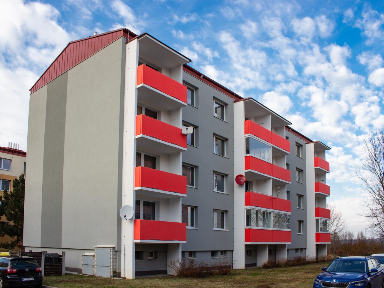Zateplení bytového domu a realizace fasády