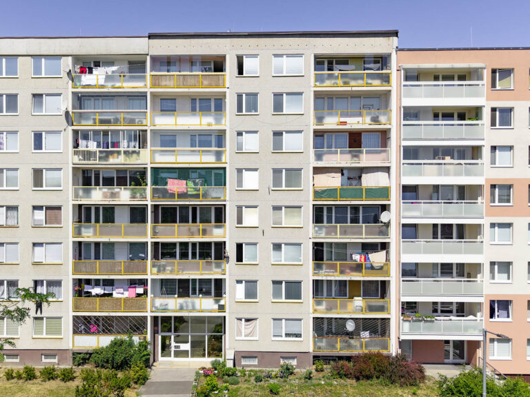 Foto panelového domu Breicetlova - Praha, před realizací